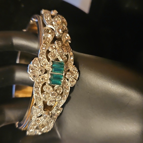 Jewelry - Gold tone vintage Art Deco Bracelet with detailed filigree adorned with stones